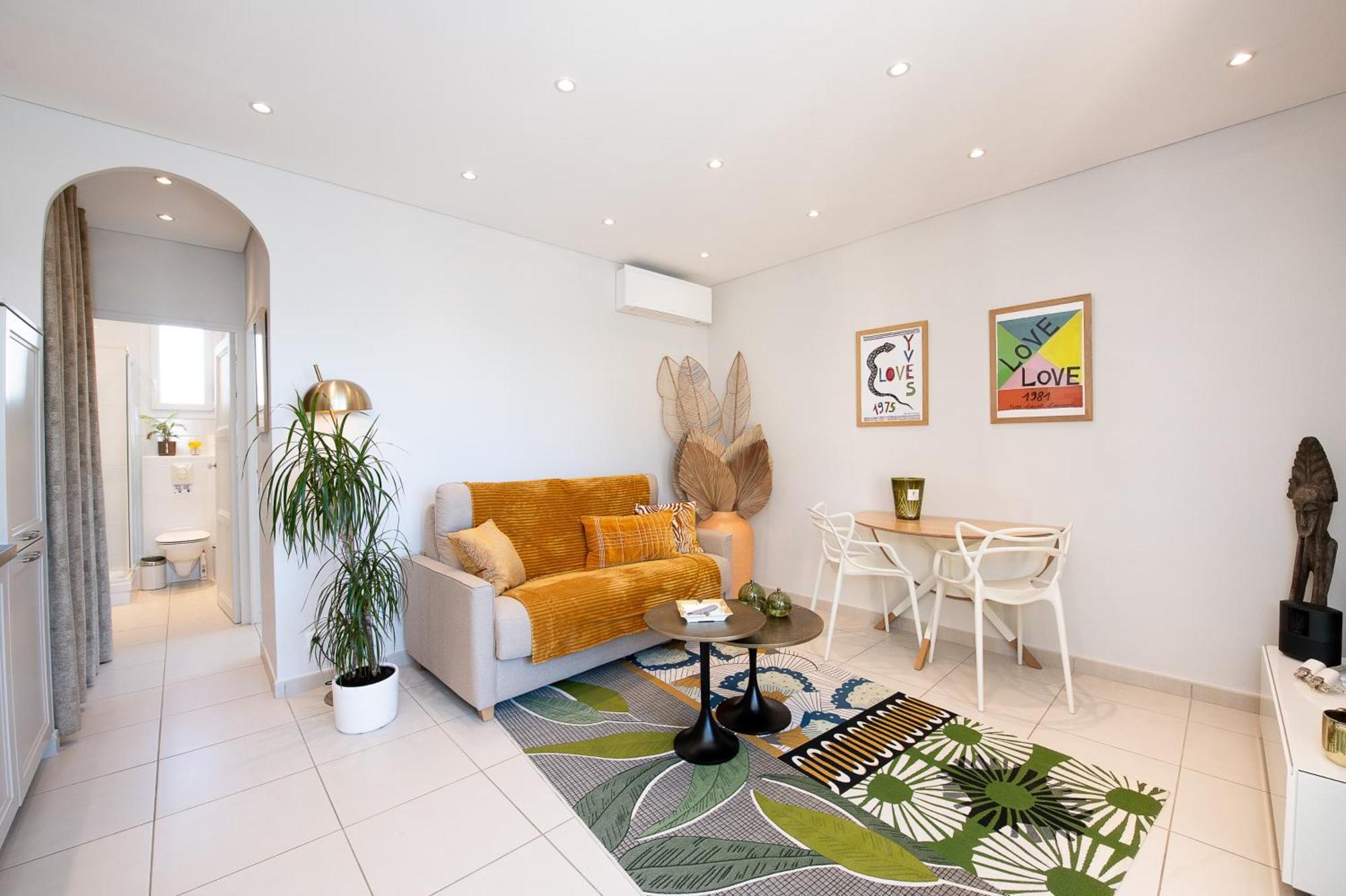 Apartment Confortable T2 Vue Avec Terrasse Amenagee Et Parking Prive, Et Port A Pied Sanary-sur-Mer